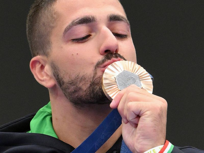 argento bronzo pistola m maldini monna foto mezzelani gmt114 argento bronzo pistola m maldini monna foto mezzelani gmt114