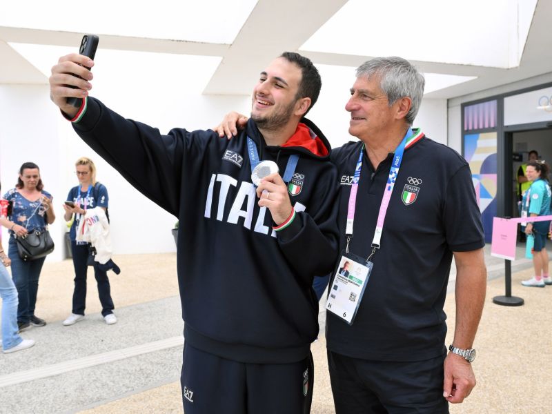 argento bronzo pistola m maldini monna foto mezzelani gmt77 argento bronzo pistola m maldini monna foto mezzelani gmt77