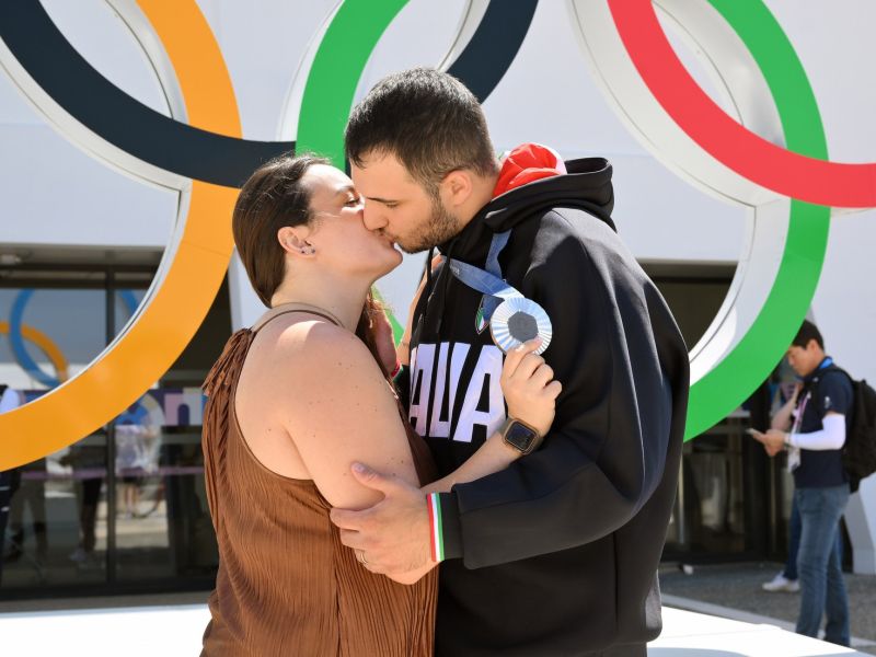 argento bronzo pistola m maldini monna foto mezzelani gmt83 argento bronzo pistola m maldini monna foto mezzelani gmt83