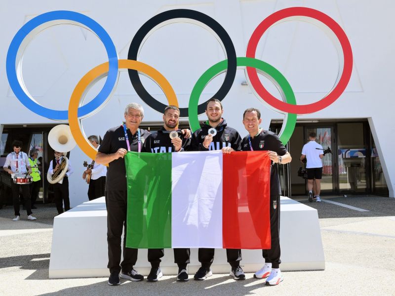 argento bronzo pistola m maldini monna foto mezzelani gmt86 argento bronzo pistola m maldini monna foto mezzelani gmt86