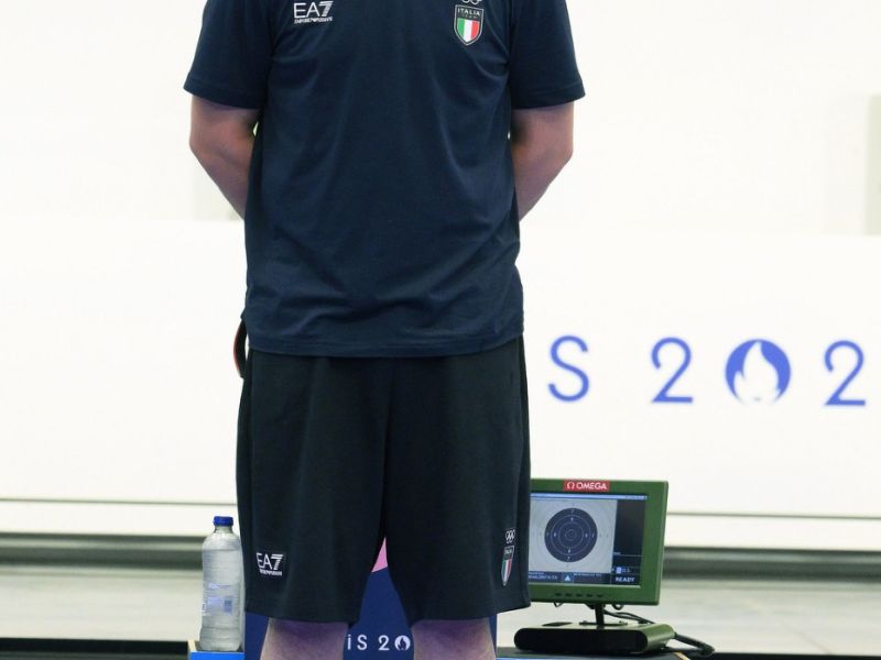 argento bronzo pistola m maldini monna foto mezzelani gmt91 argento bronzo pistola m maldini monna foto mezzelani gmt91