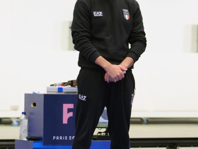 argento bronzo pistola m maldini monna foto mezzelani gmt92 argento bronzo pistola m maldini monna foto mezzelani gmt92