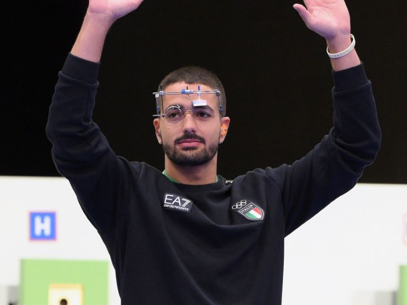 argento bronzo pistola m maldini monna foto mezzelani gmt94 argento bronzo pistola m maldini monna foto mezzelani gmt94