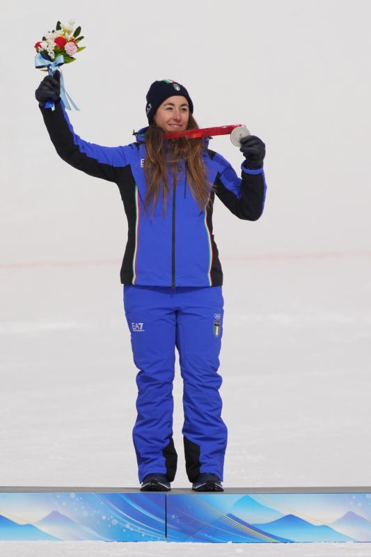 220215 Discesa Libera D Podio GOGGIA DELAGO ph Simone Ferraro BEI02125 copia 220215 Discesa Libera D Podio GOGGIA DELAGO ph Simone Ferraro BEI02125 copia