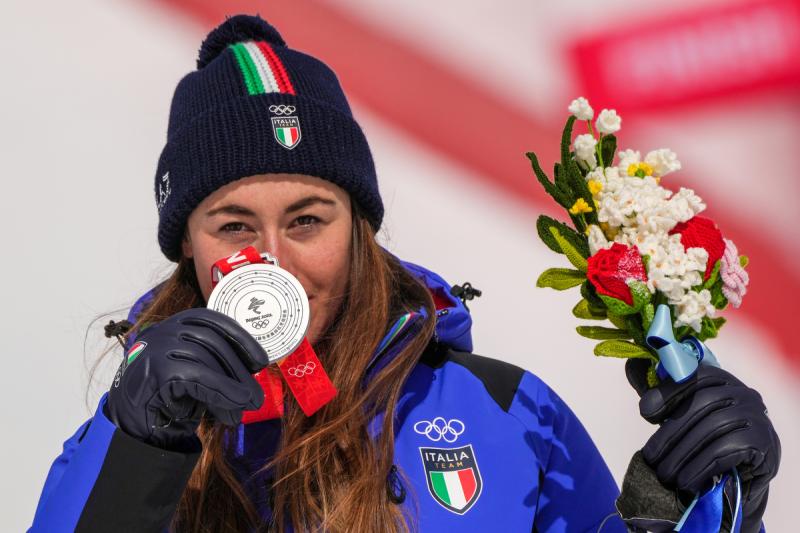 220215 Discesa Libera D Podio GOGGIA DELAGO ph Simone Ferraro BEI02689 copia 220215 Discesa Libera D Podio GOGGIA DELAGO ph Simone Ferraro BEI02689 copia