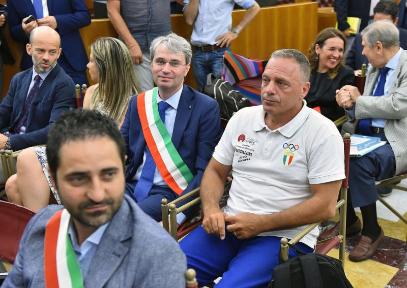 003sportperiferiemezzelanigmt 003sportperiferiemezzelanigmt