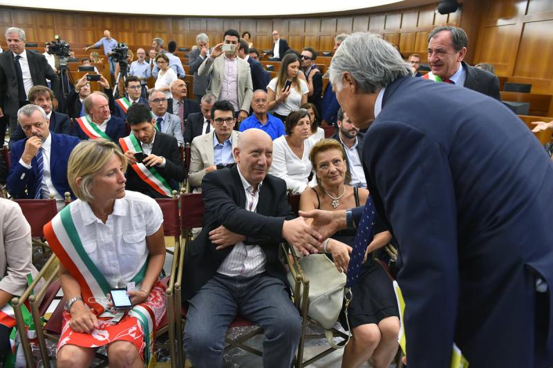 007sportperiferiemezzelanigmt 007sportperiferiemezzelanigmt