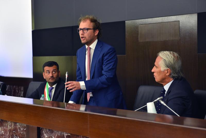 052sportperiferiemezzelanigmt 052sportperiferiemezzelanigmt