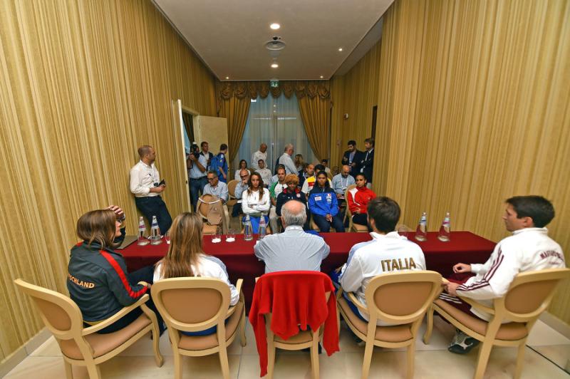 constampamezzelanigmt001 constampamezzelanigmt001