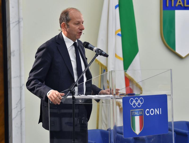 stati generali sport rosso  foto mezzelani-pagliaricci gmt634 stati generali sport rosso  foto mezzelani-pagliaricci gmt634