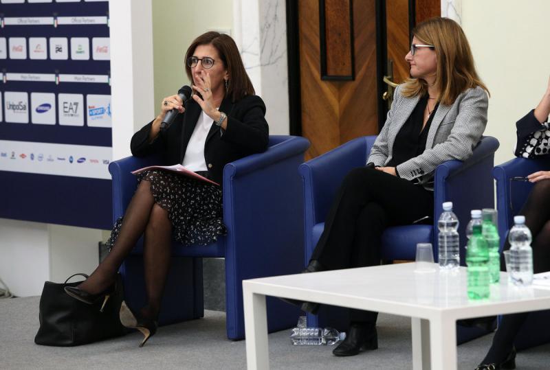 stati generali sport rosso  foto mezzelani-pagliaricci gmt635 stati generali sport rosso  foto mezzelani-pagliaricci gmt635