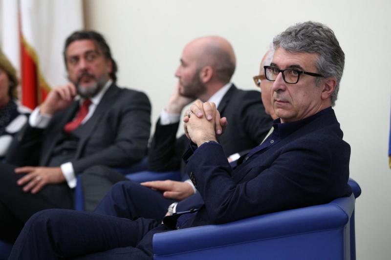 stati generali sport rosso  foto mezzelani-pagliaricci gmt646 stati generali sport rosso  foto mezzelani-pagliaricci gmt646