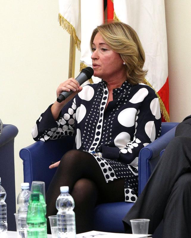 stati generali sport rosso  foto mezzelani-pagliaricci gmt647 stati generali sport rosso  foto mezzelani-pagliaricci gmt647