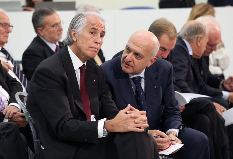 stati generali sport rosso  foto mezzelani-pagliaricci gmt655 stati generali sport rosso  foto mezzelani-pagliaricci gmt655