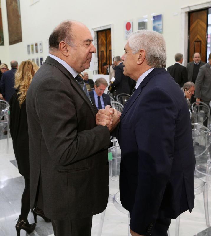 stati generali sport nero  foto mezzelani-pagliaricci gmt418 stati generali sport nero  foto mezzelani-pagliaricci gmt418