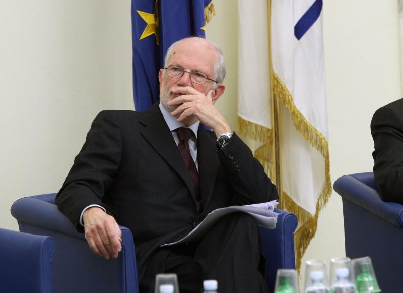 stati generali sport nero  foto mezzelani-pagliaricci gmt436 stati generali sport nero  foto mezzelani-pagliaricci gmt436