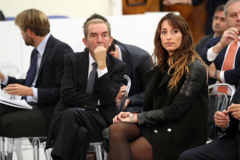 stati generali sport nero  foto mezzelani-pagliaricci gmt551 stati generali sport nero  foto mezzelani-pagliaricci gmt551