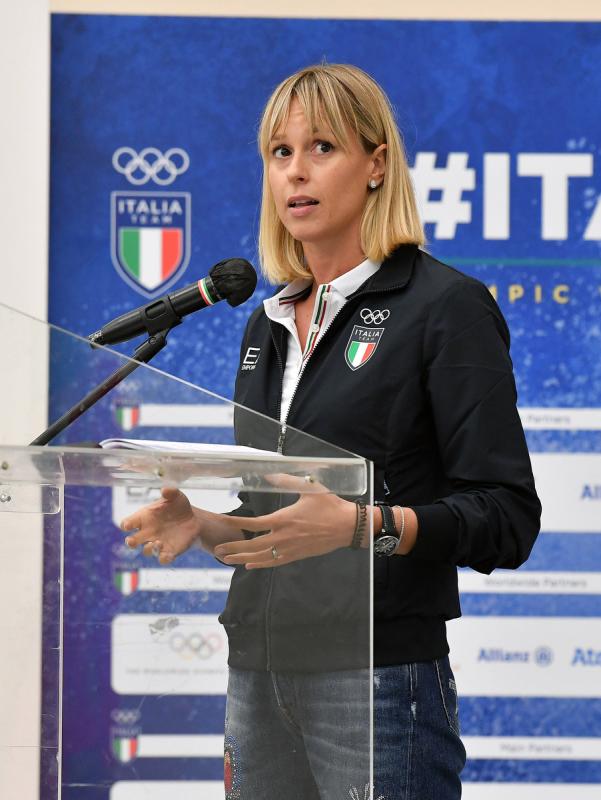 stronger toghether Foto Mezzelani GMT025 stronger toghether Foto Mezzelani GMT025