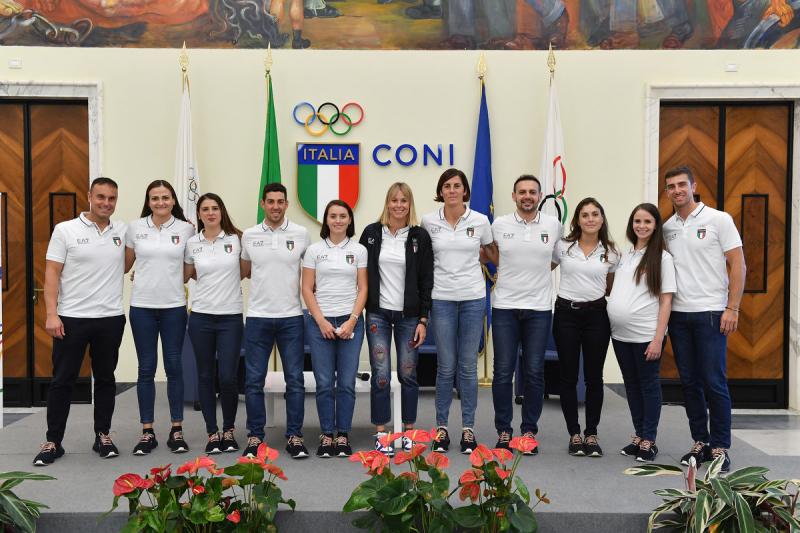 stronger toghether Foto Mezzelani GMT100 stronger toghether Foto Mezzelani GMT100