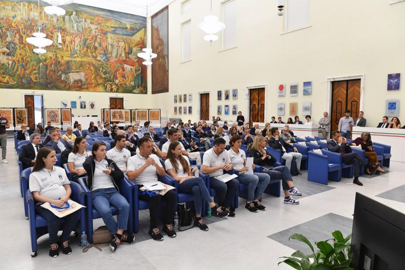 stronger toghether Foto Mezzelani GMT107 stronger toghether Foto Mezzelani GMT107