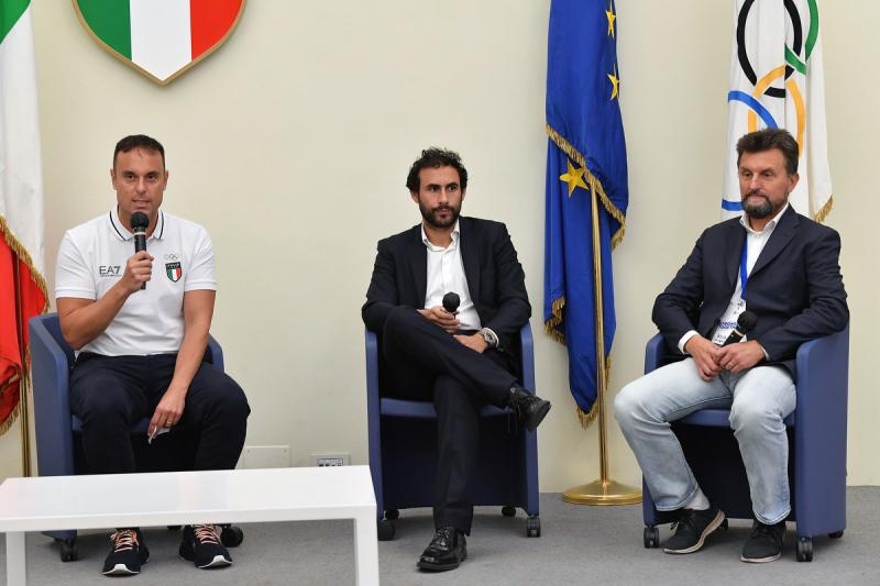 stronger toghether Foto Mezzelani GMT158 stronger toghether Foto Mezzelani GMT158