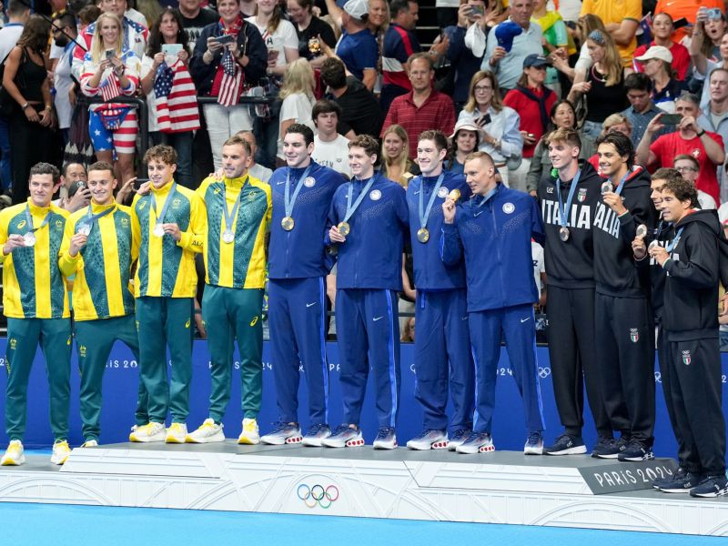 bronzo nuoto staffetta ux100m stile libero sfb03910 copia simone ferraro ph bronzo nuoto staffetta ux100m stile libero sfb03910 copia simone ferraro ph
