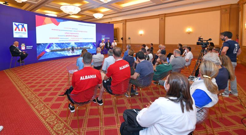 Taranto 26 conferenza foto Simone Ferraro SFA_7667 copia Taranto 26 conferenza foto Simone Ferraro SFA_7667 copia