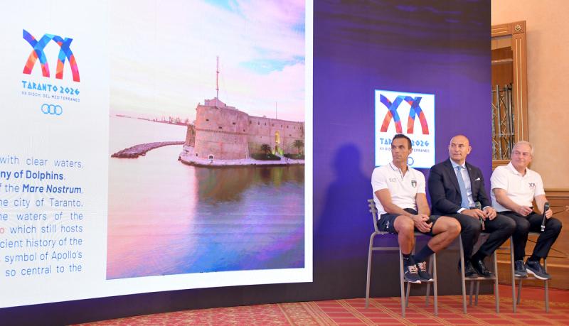 Taranto 26 conferenza foto Simone Ferraro SFA_7677 copia Taranto 26 conferenza foto Simone Ferraro SFA_7677 copia