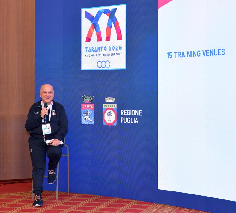 Taranto 26 conferenza foto Simone Ferraro SFA_7695 copia Taranto 26 conferenza foto Simone Ferraro SFA_7695 copia