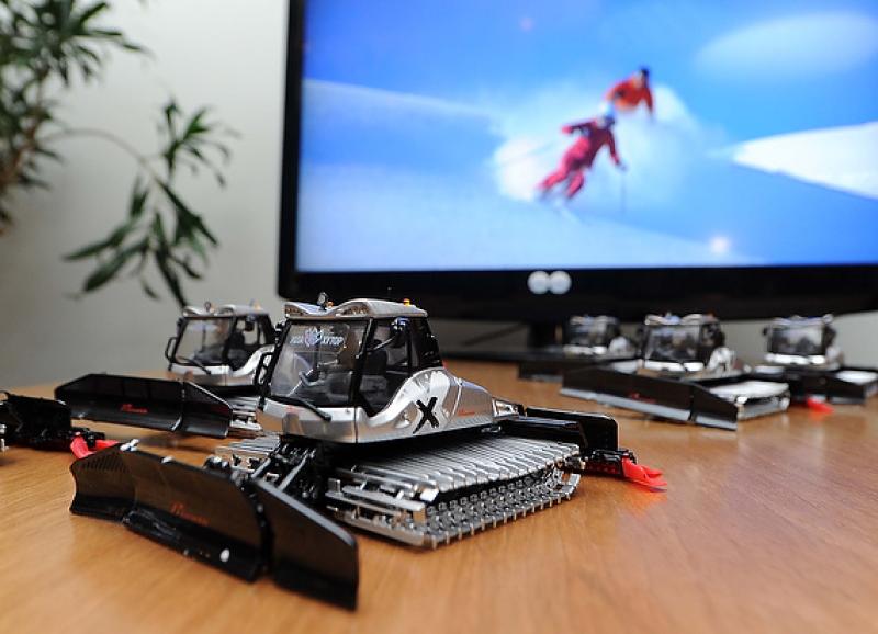 tavrotondaferrarogmt030 tavrotondaferrarogmt030