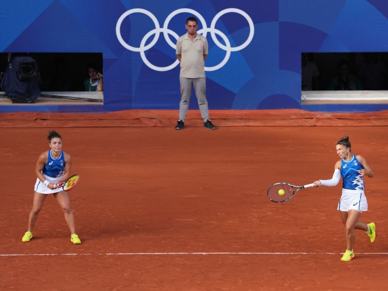 oro tennis doppio errani sara   paolini jasmine ita vs andreeva mirra   shnaider diana ain sfb02962 simone ferraro ph oro tennis doppio errani sara   paolini jasmine ita vs andreeva mirra   shnaider diana ain sfb02962 simone ferraro ph