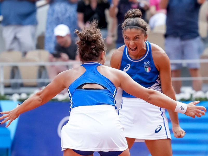 oro tennis doppio errani sara   paolini jasmine ita vs andreeva mirra   shnaider diana ain sfe00234 copia simone ferraro ph oro tennis doppio errani sara   paolini jasmine ita vs andreeva mirra   shnaider diana ain sfe00234 copia simone ferraro ph