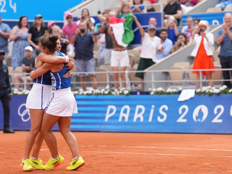 oro tennis doppio errani sara   paolini jasmine ita vs andreeva mirra   shnaider diana ain sfe00247 simone ferraro ph oro tennis doppio errani sara   paolini jasmine ita vs andreeva mirra   shnaider diana ain sfe00247 simone ferraro ph