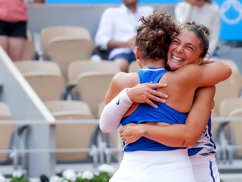 oro tennis doppio errani sara   paolini jasmine ita vs andreeva mirra   shnaider diana ain sfe00485 copia simone ferraro ph oro tennis doppio errani sara   paolini jasmine ita vs andreeva mirra   shnaider diana ain sfe00485 copia simone ferraro ph