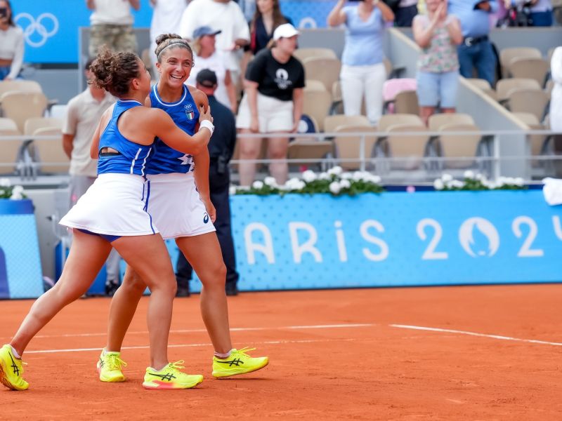 oro tennis doppio errani sara   paolini jasmine ita vs andreeva mirra   shnaider diana ain sfe00504 copia simone ferraro ph oro tennis doppio errani sara   paolini jasmine ita vs andreeva mirra   shnaider diana ain sfe00504 copia simone ferraro ph