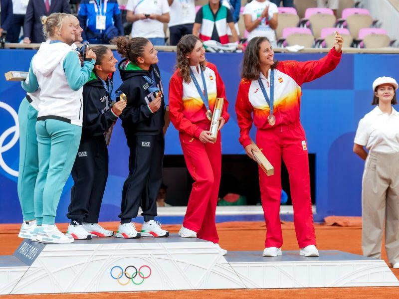 oro tennis doppio errani sara   paolini jasmine ita vs andreeva mirra   shnaider diana ain sfe01487 copia simone ferraro ph oro tennis doppio errani sara   paolini jasmine ita vs andreeva mirra   shnaider diana ain sfe01487 copia simone ferraro ph