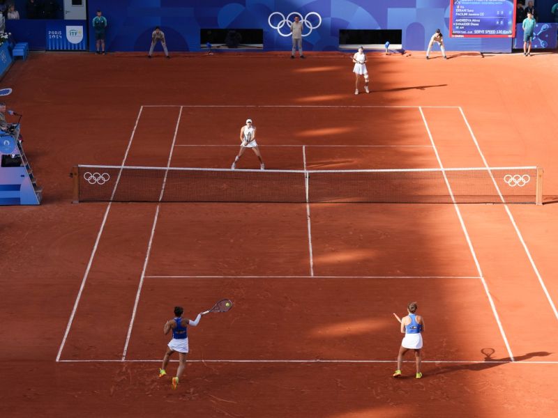oro tennis doppio errani sara   paolini jasmine ita vs andreeva mirra   shnaider diana ain sfe09033 simone ferraro ph oro tennis doppio errani sara   paolini jasmine ita vs andreeva mirra   shnaider diana ain sfe09033 simone ferraro ph