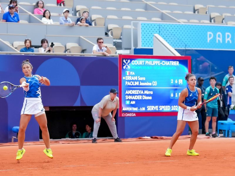oro tennis doppio errani sara   paolini jasmine ita vs andreeva mirra   shnaider diana ain sfe09869 copia simone ferraro ph oro tennis doppio errani sara   paolini jasmine ita vs andreeva mirra   shnaider diana ain sfe09869 copia simone ferraro ph