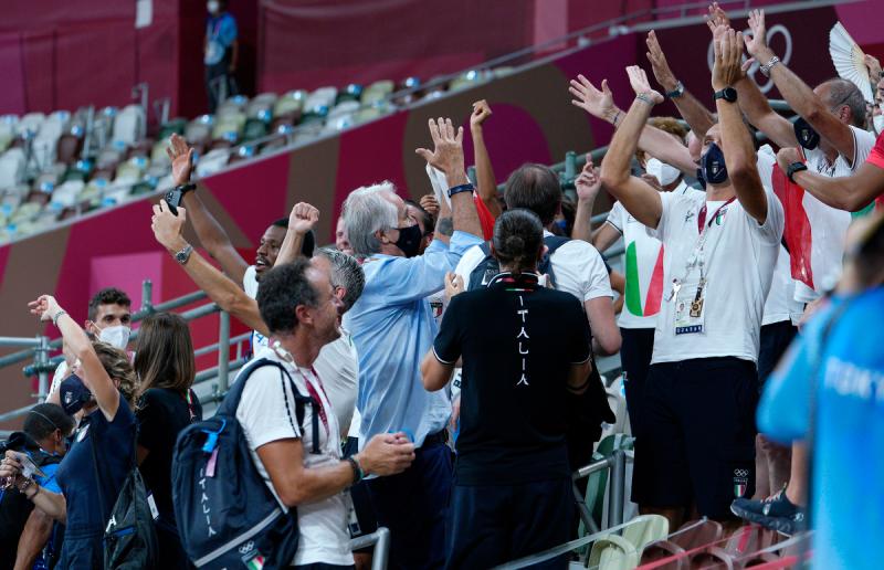 Staffetta 4x100 ITA ORO Foto Luca Pagliaricci GMT _TOK7892 copia Staffetta 4x100 ITA ORO Foto Luca Pagliaricci GMT _TOK7892 copia