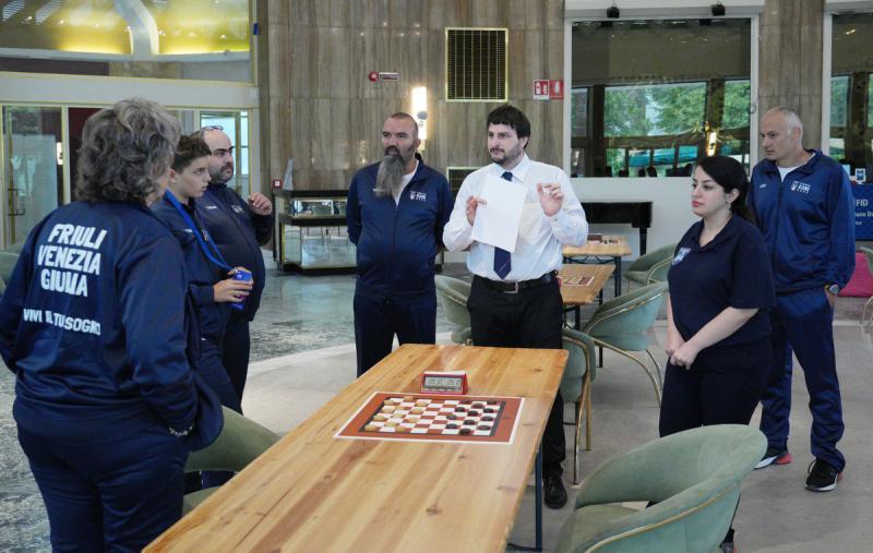 Dama Ph Luca Pagliaricci LPA06843 copia  Dama Ph Luca Pagliaricci LPA06843 copia