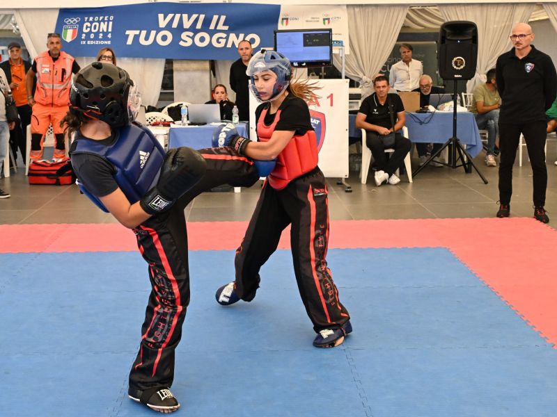 1004 trofeo coni  kick boxing ph bizzi agu 1004 trofeo coni  kick boxing ph bizzi agu