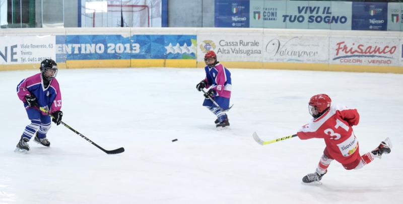 2218 Hockey 150 ph Simone Ferraro 28-SFA09011 2218 Hockey 150 ph Simone Ferraro 28-SFA09011