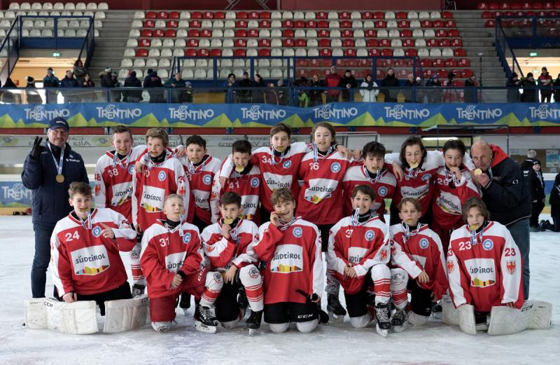 2218 Hockey 163 ph Simone Ferraro 15-SFA09263 2218 Hockey 163 ph Simone Ferraro 15-SFA09263