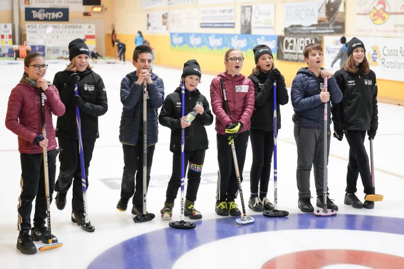 2217 Curling 074 ph Simone Ferraro 50-SFA07337 2217 Curling 074 ph Simone Ferraro 50-SFA07337