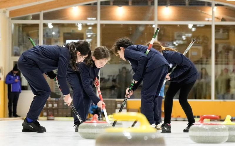 2217 Curling 087 ph Simone Ferraro 37-SFA07541 2217 Curling 087 ph Simone Ferraro 37-SFA07541