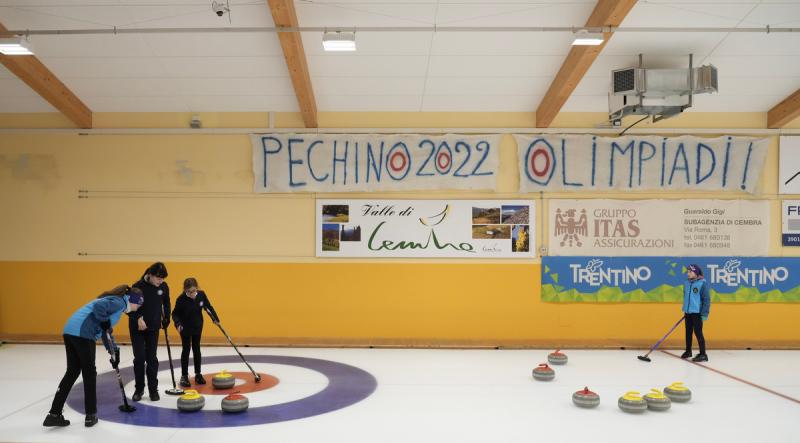 2217 Curling 088 ph Simone Ferraro 36-SFA07573 2217 Curling 088 ph Simone Ferraro 36-SFA07573