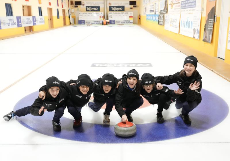 2217 Curling 091 ph Simone Ferraro 33-SFA07616 2217 Curling 091 ph Simone Ferraro 33-SFA07616