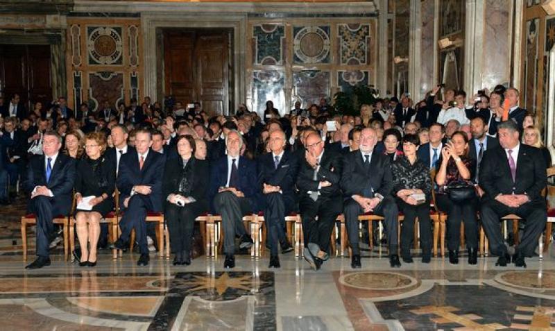 panoramica della sala clementina panoramica della sala clementina