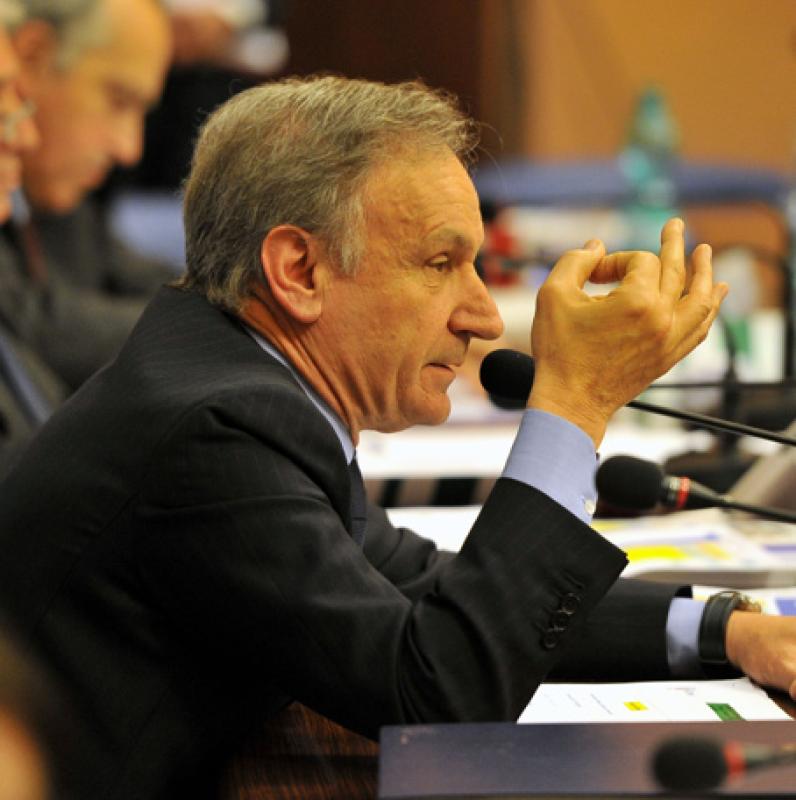 vezzaligmt042 vezzaligmt042