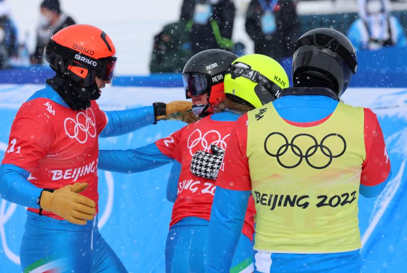 220212 Visintin Moioli Carpano Sommariva ITA Snowboard Cross Mixed Team ARGENTO Ph Luca Pagliaricci MTRO5273 copia 220212 Visintin Moioli Carpano Sommariva ITA Snowboard Cross Mixed Team ARGENTO Ph Luca Pagliaricci MTRO5273 copia